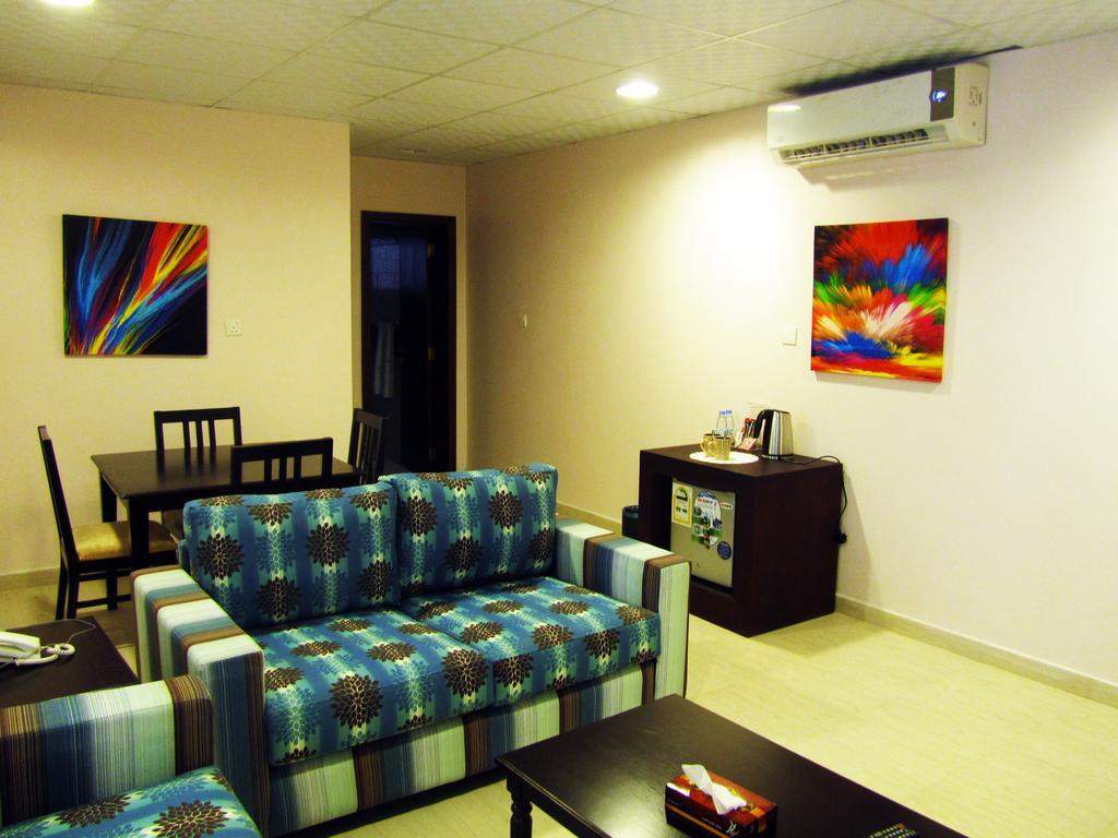 Jw Inn Hotel Nadinah Phòng bức ảnh