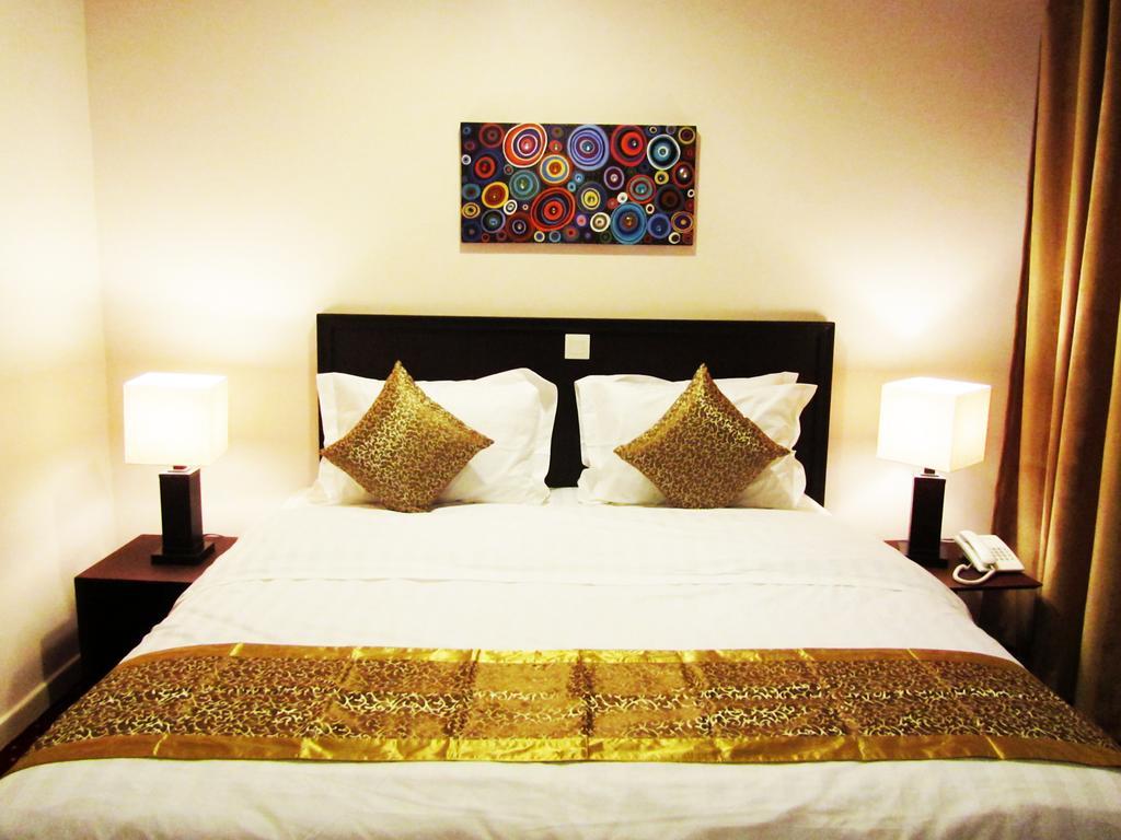 Jw Inn Hotel Nadinah Phòng bức ảnh