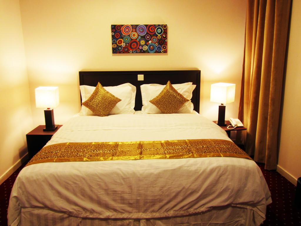 Jw Inn Hotel Nadinah Phòng bức ảnh