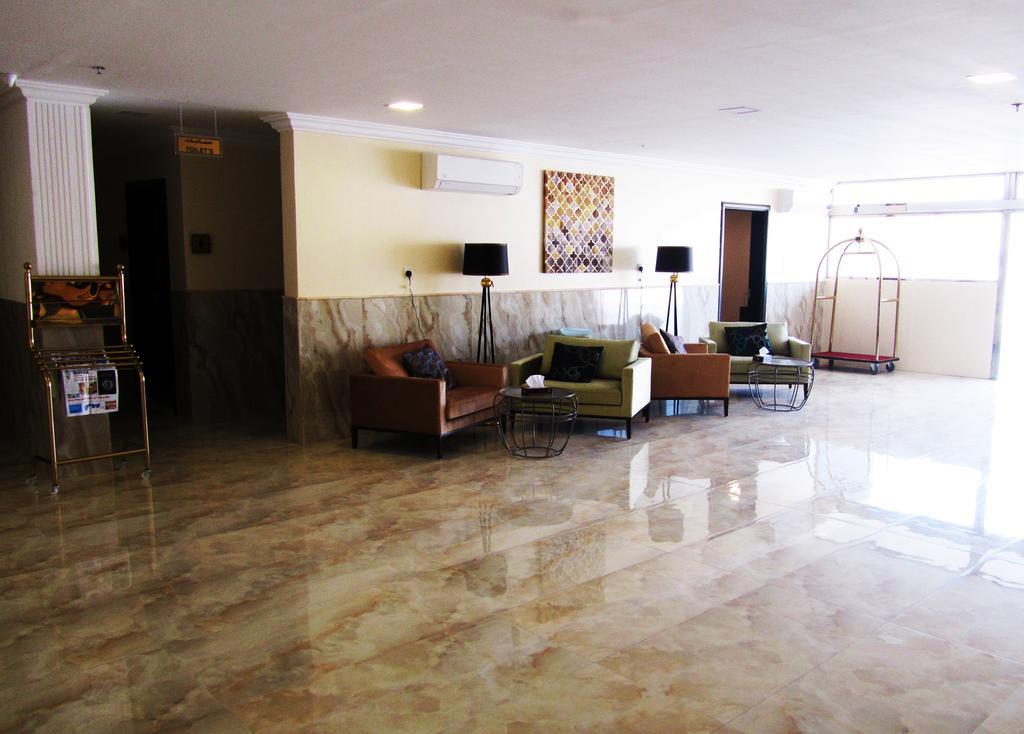 Jw Inn Hotel Nadinah Ngoại thất bức ảnh