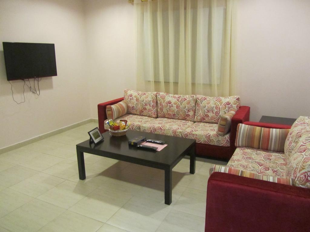 Jw Inn Hotel Nadinah Ngoại thất bức ảnh