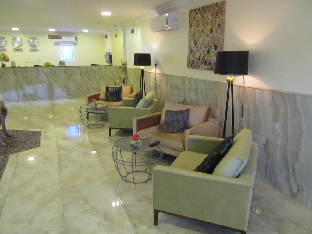 Jw Inn Hotel Nadinah Ngoại thất bức ảnh
