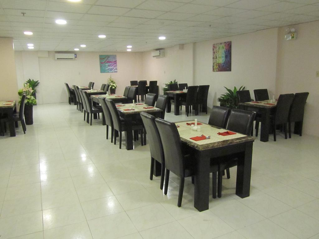 Jw Inn Hotel Nadinah Ngoại thất bức ảnh